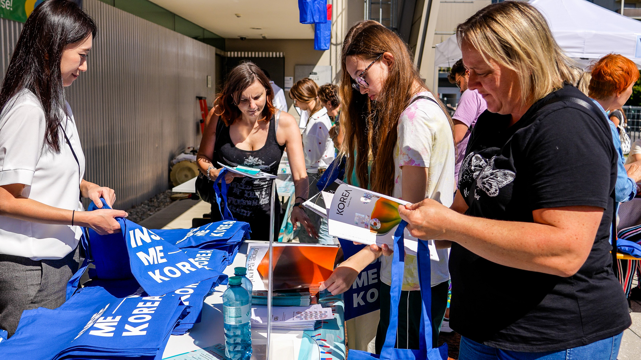 그라츠 행사 방문객들