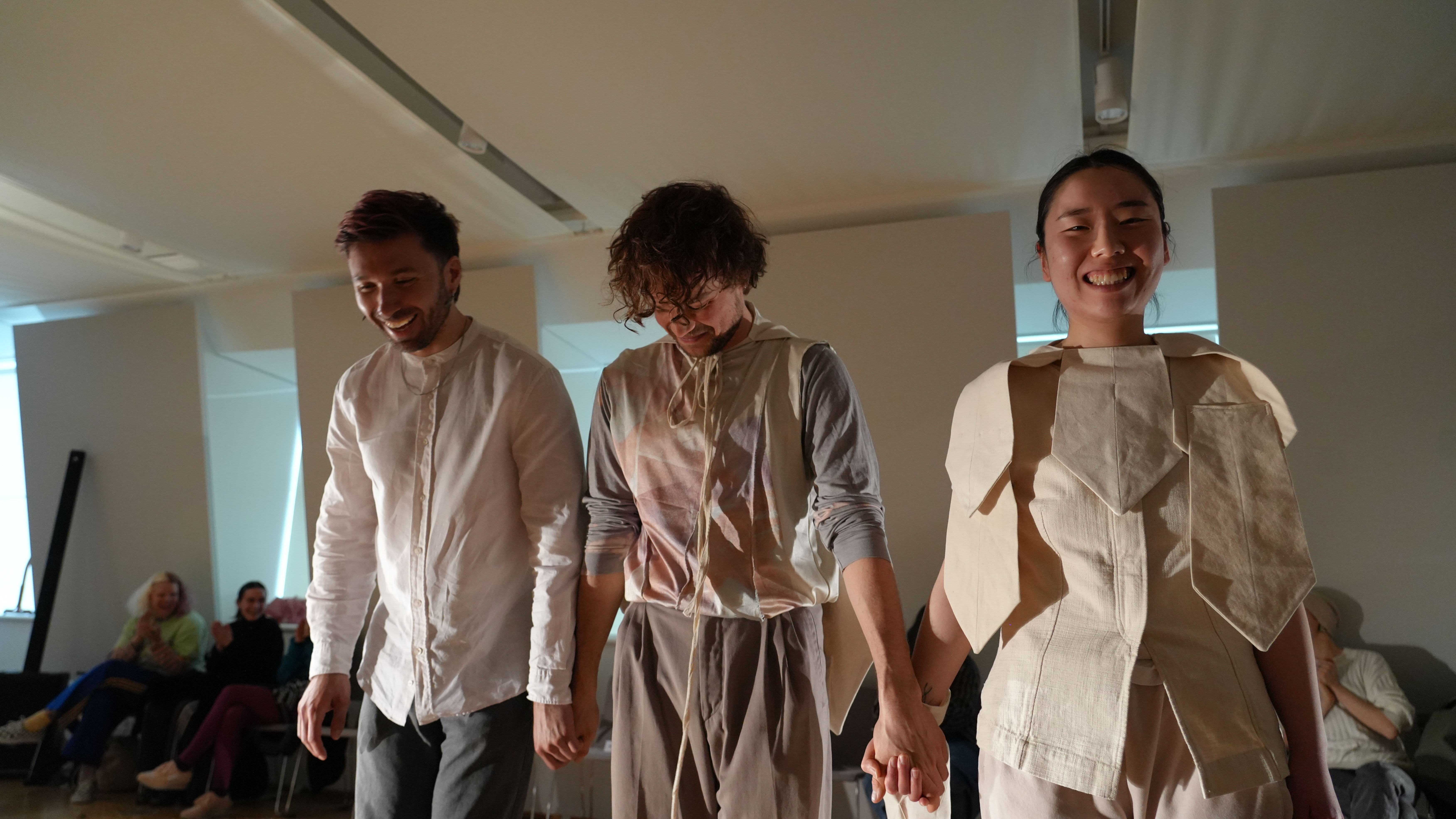 파동 다원예술 전시 폐막식